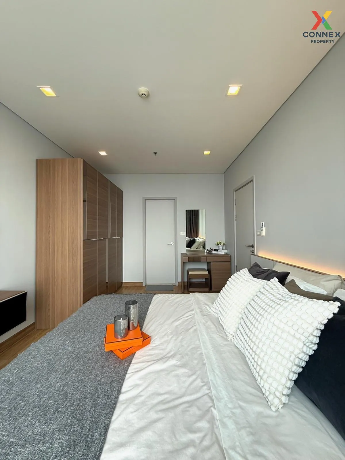 For Sale Condo , Le Luk Condo , high floor , BTS-Phra Khanong , P