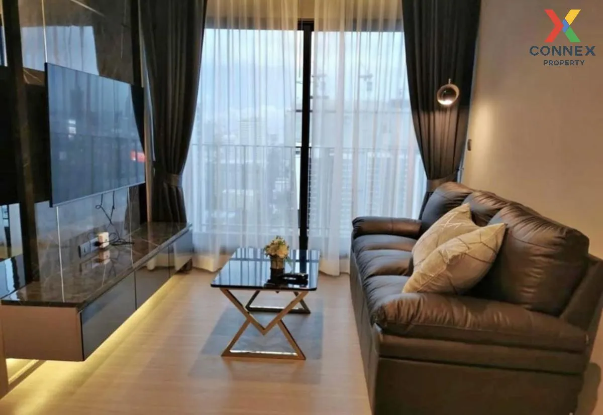 For Rent Condo , Life Asoke - Rama 9 , nice view , high floor , M 2