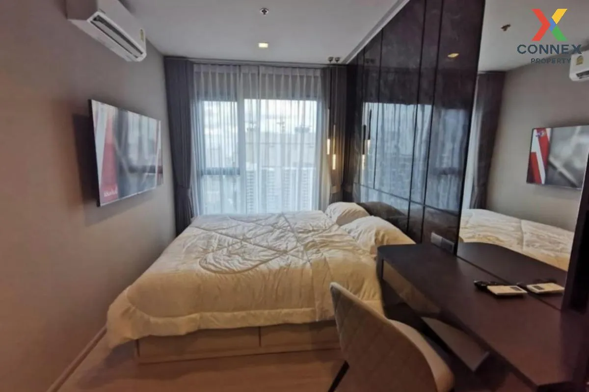 For Rent Condo , Life Asoke - Rama 9 , nice view , high floor , M 4