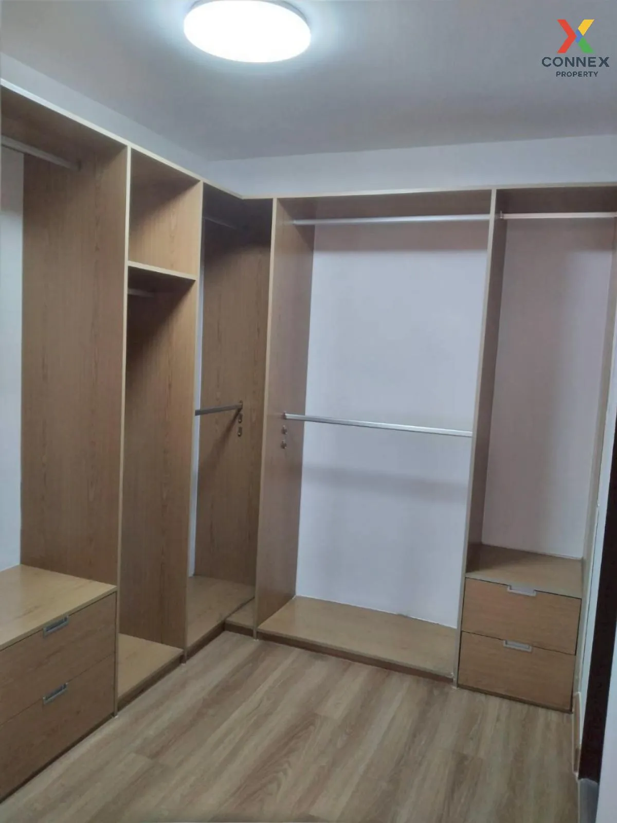 For Rent Condo , Baan Samsen Condominium , Thanon Nakhon Chai Si 