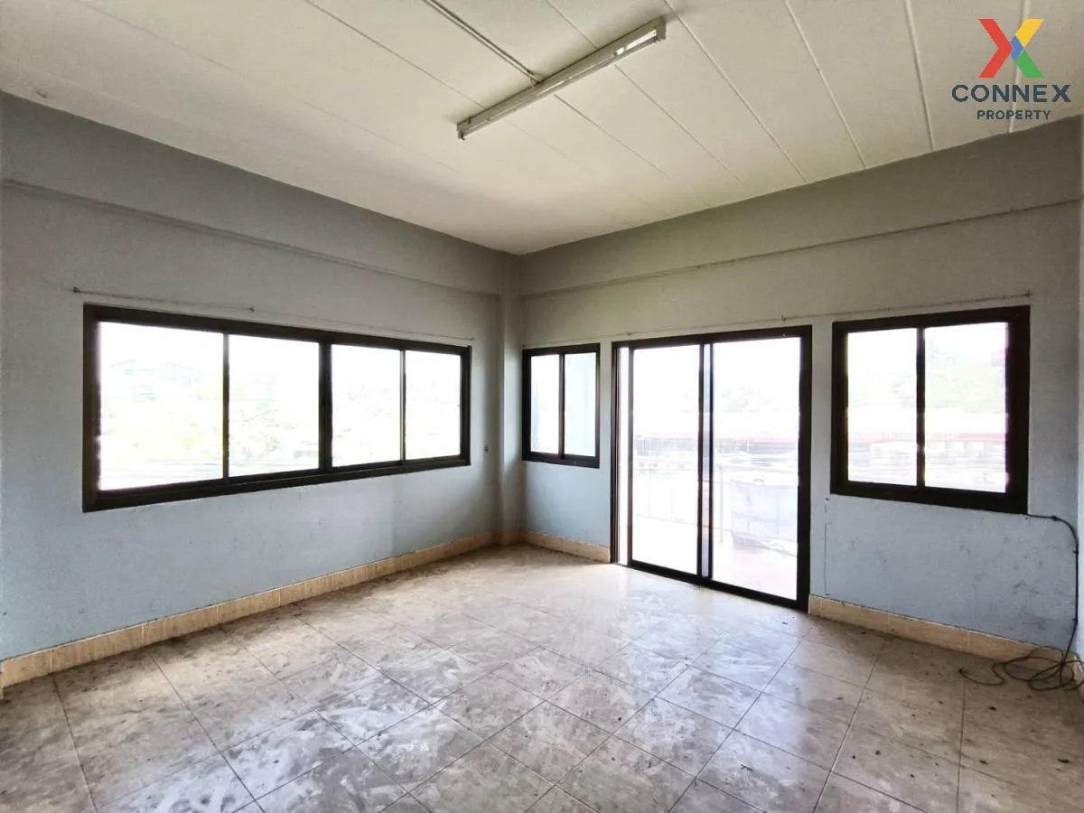 For Sale Commercial building, Watchara Road , corner unit , Krabi