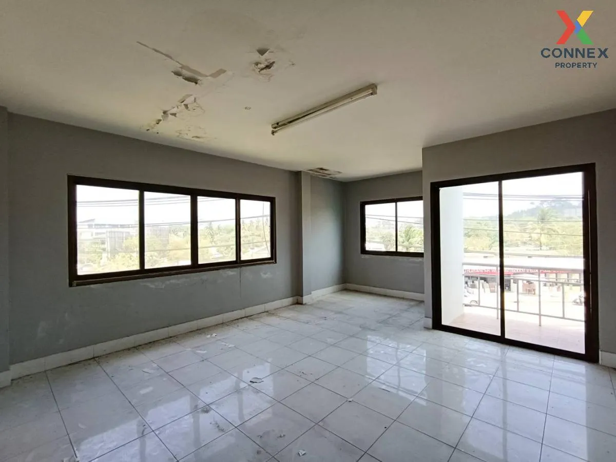 For Sale Commercial building, Watchara Road , corner unit , Krabi