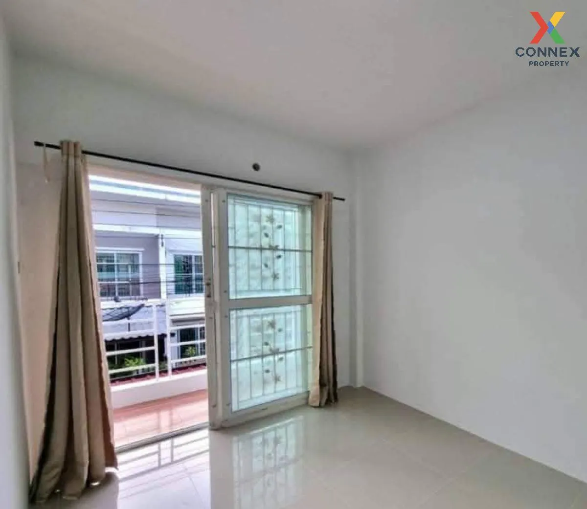 For Sale Townhouse/Townhome  , Wisetsuknakron 24 , Thung Khu , Th