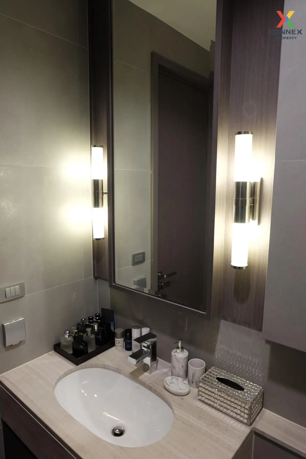 For Sale Condo , The Diplomat Sathorn , BTS-Surasak , Silom , Ban