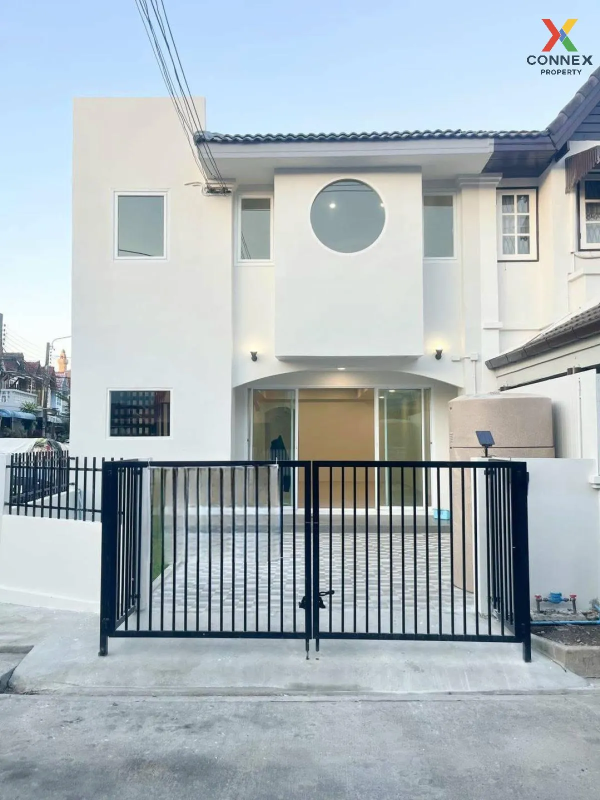 For Sale Townhouse/Townhome  , Chomduean 3 , corner unit , newly  1