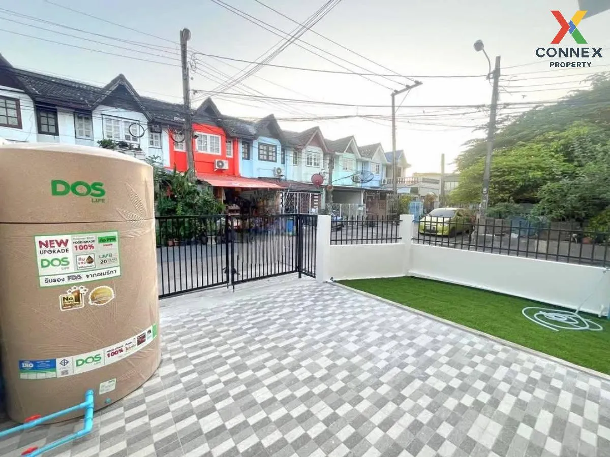 For Sale Townhouse/Townhome  , Chomduean 3 , corner unit , newly  4