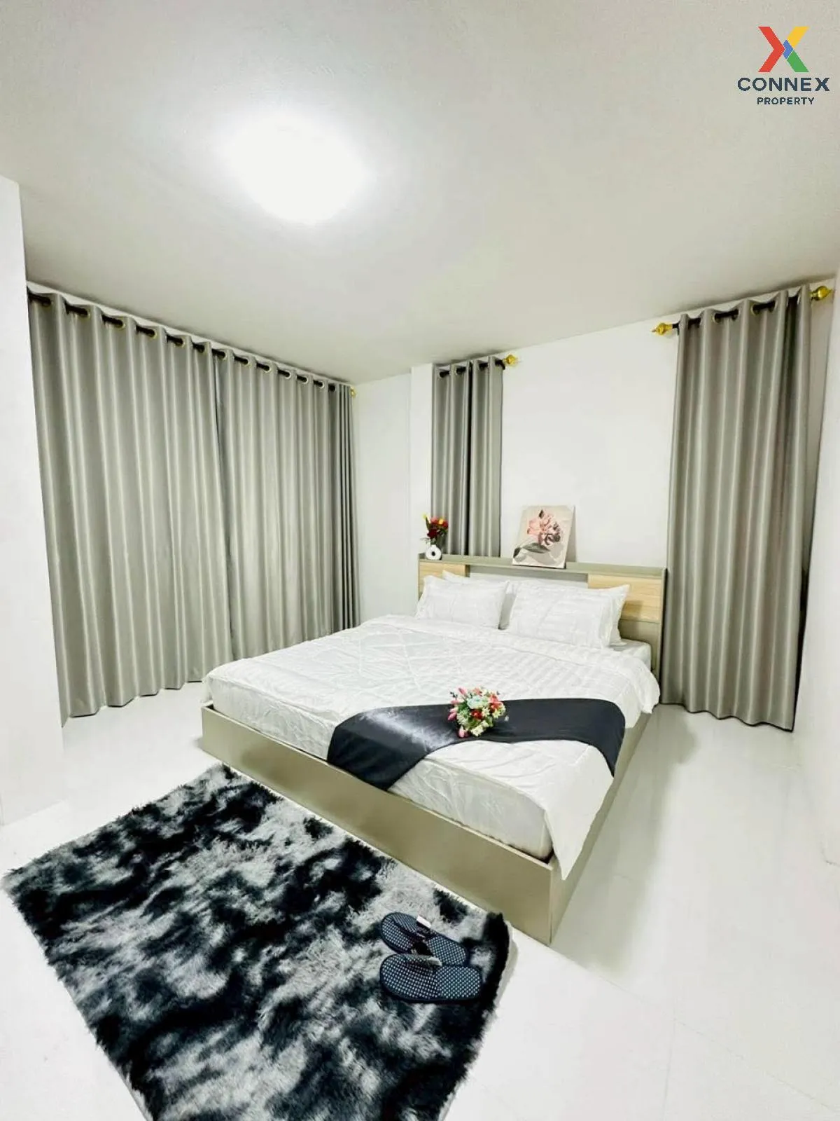 ขายทาวน์เฮ้าส์/ทาวน์โฮม  รัตนากร วิลเลจ 18 หนองปรือ บางละมุง ชลบุ