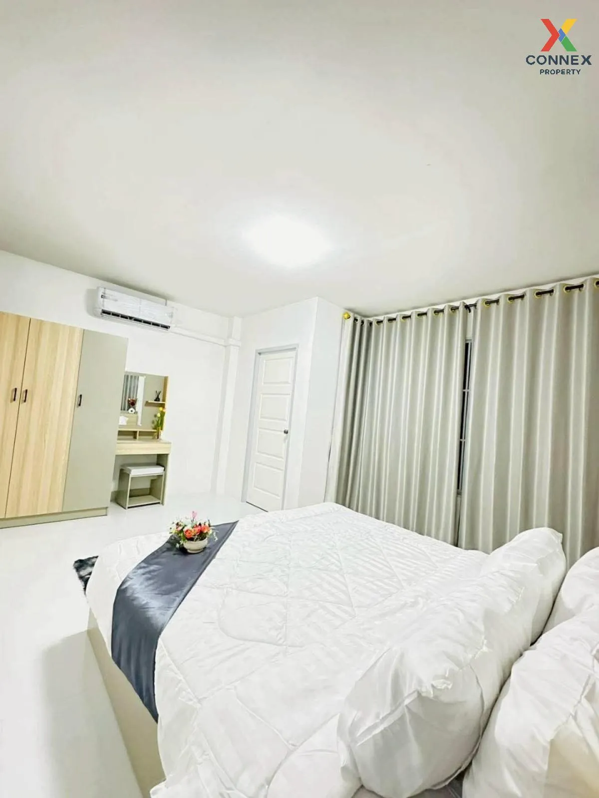 ขายทาวน์เฮ้าส์/ทาวน์โฮม  รัตนากร วิลเลจ 18 หนองปรือ บางละมุง ชลบุ