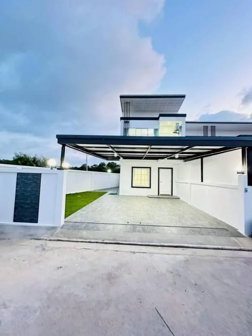 ขายทาวน์เฮ้าส์/ทาวน์โฮม  รัตนากร วิลเลจ 18 หนองปรือ บางละมุง ชลบุรี CX-120117