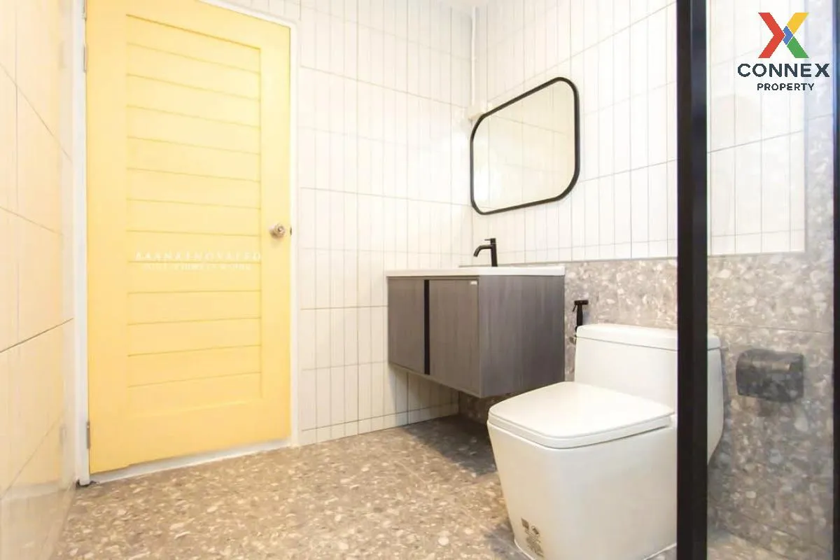For Sale House , Baan Ratchada 3 , wide frontage , newly renovate