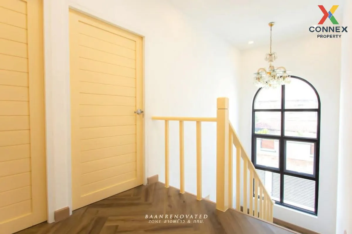For Sale House , Baan Ratchada 3 , wide frontage , newly renovate