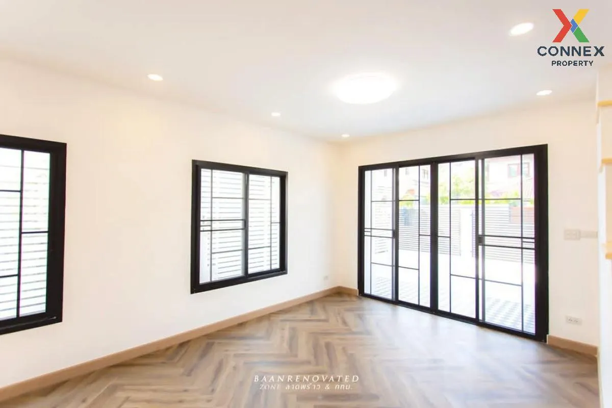 For Sale House , Baan Ratchada 3 , wide frontage , newly renovate
