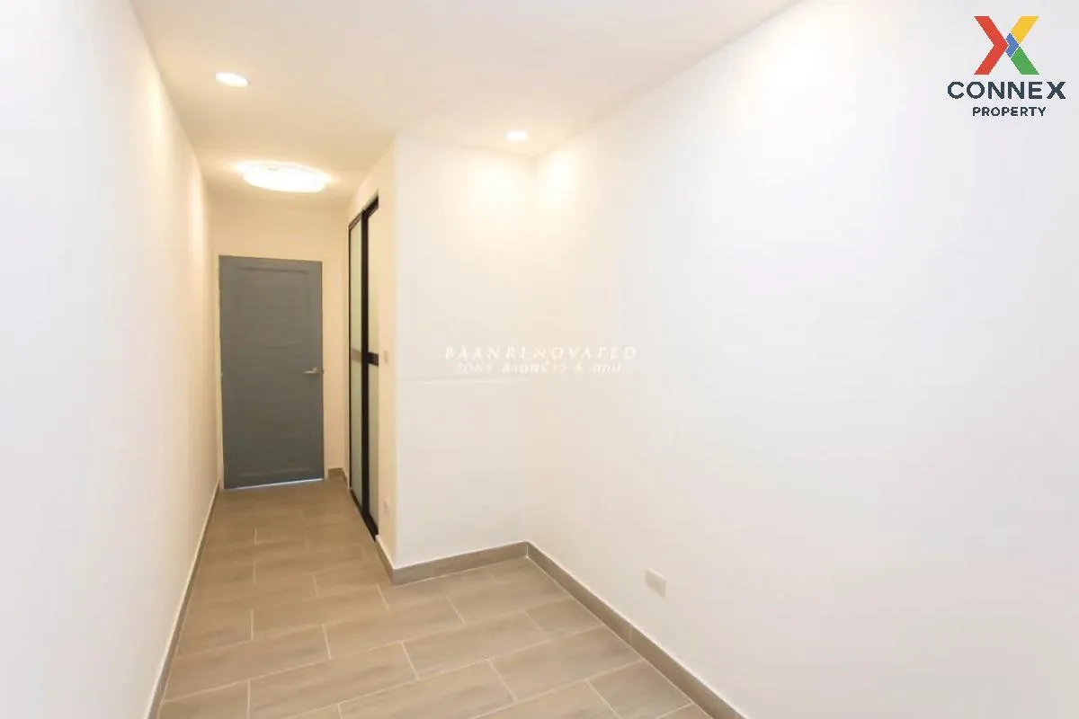 For Sale House , Baan Ratchada 3 , wide frontage , newly renovate