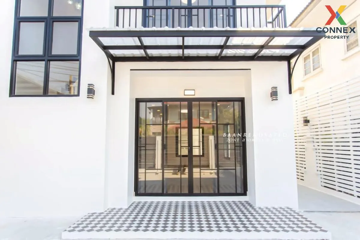 For Sale House , Baan Ratchada 3 , wide frontage , newly renovate