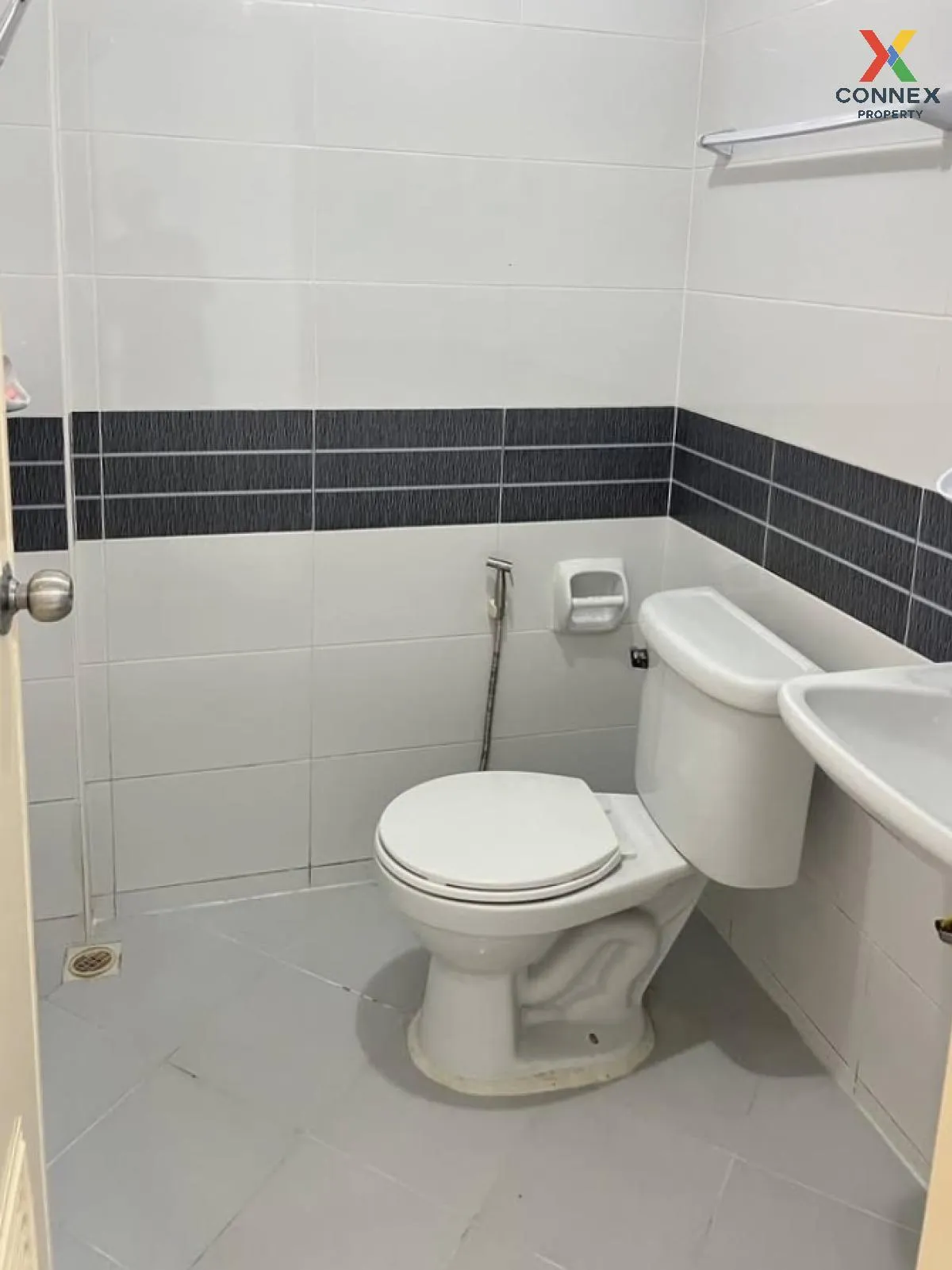 For Sale Townhouse/Townhome  , Buraphan Garden Ville , Krathum Ra