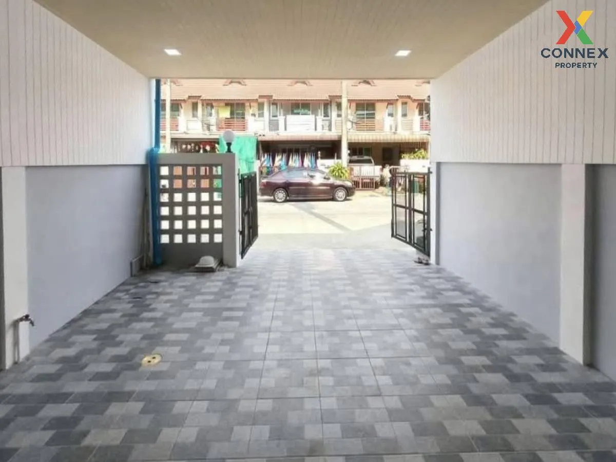 For Sale Townhouse/Townhome  , Buraphan Garden Ville , Krathum Ra