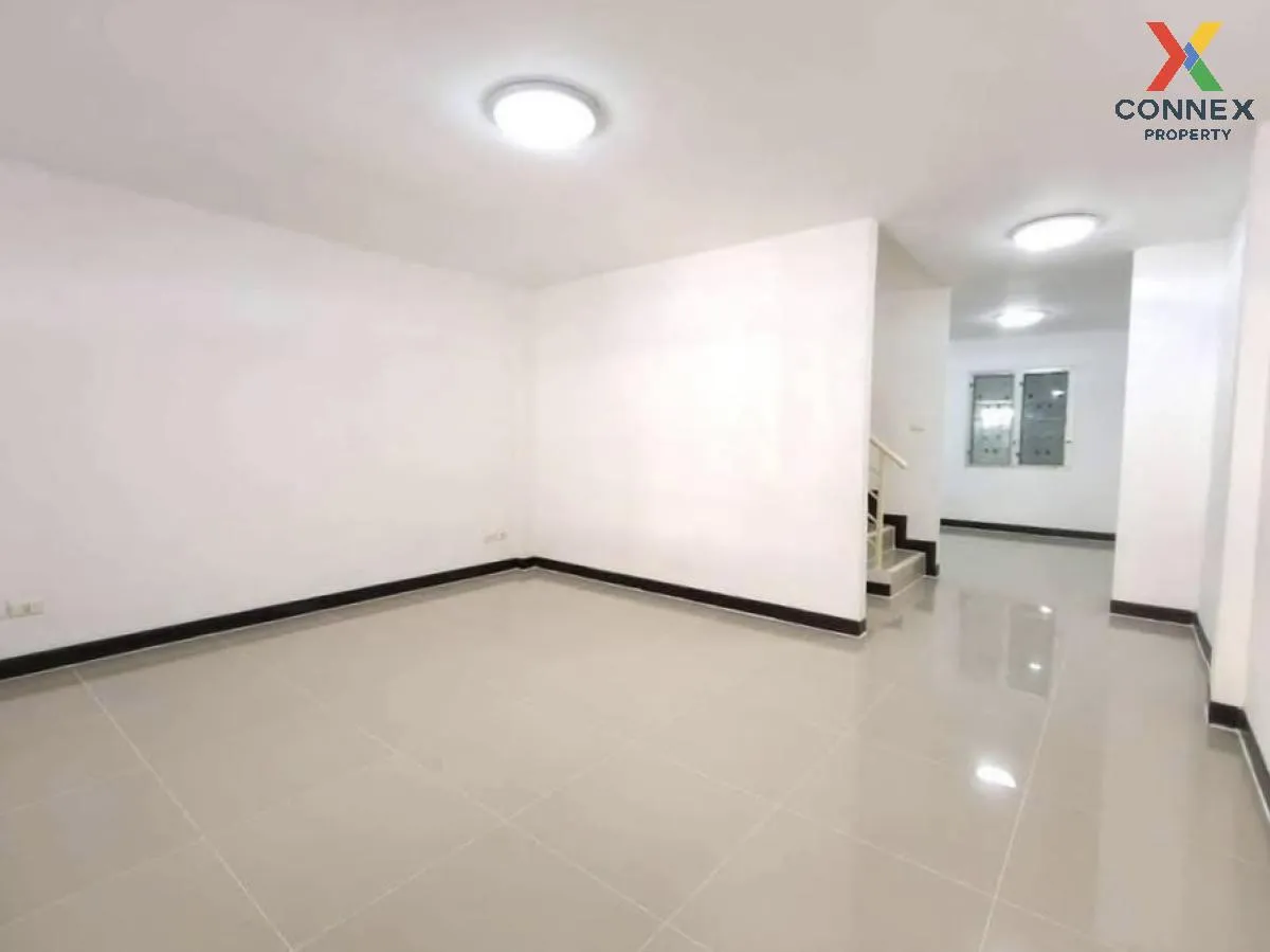 For Sale Townhouse/Townhome  , Buraphan Garden Ville , Krathum Ra