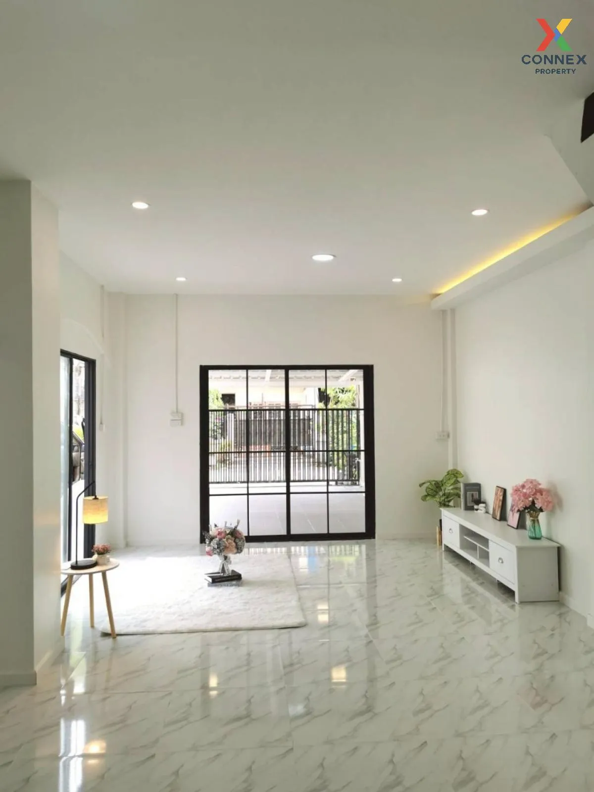 For Sale Townhouse/Townhome  , Petchpailin Phraya Suren 35 , corn 3