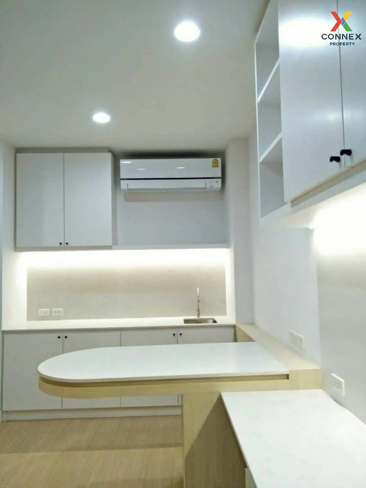 For Sale commercial building-Pattanakarn 30 , Suan Luang , Suan L For Sale commercial building-Pattanakarn 30 , Suan Luang , Suan L