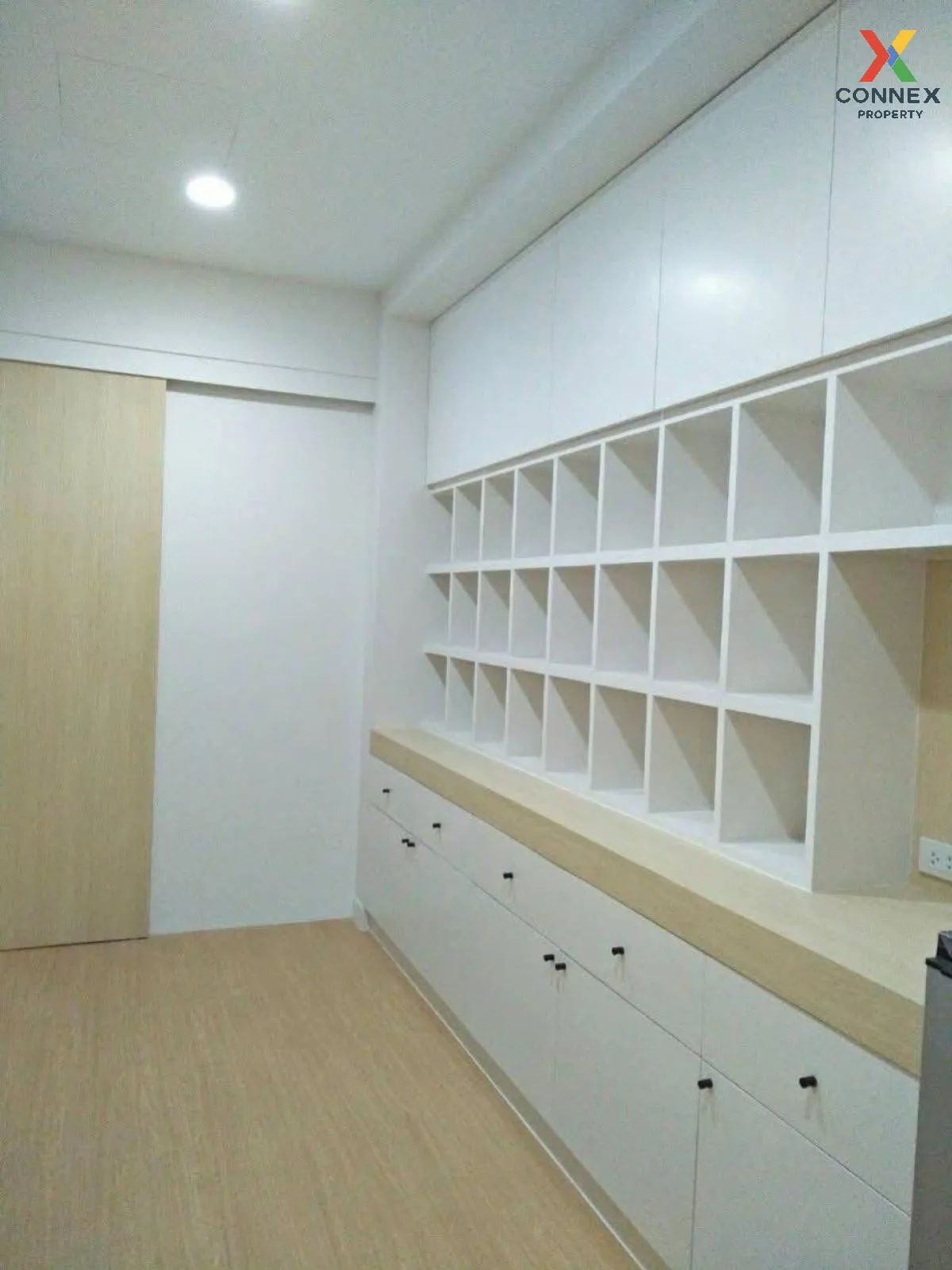 For Sale commercial building-Pattanakarn 30 , Suan Luang , Suan L For Sale commercial building-Pattanakarn 30 , Suan Luang , Suan L