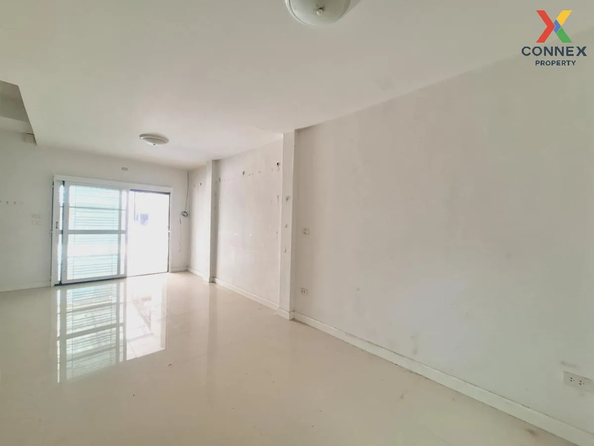 For Sale Townhouse/Townhome  , Cento Park , Bueng , Mueang Chon B