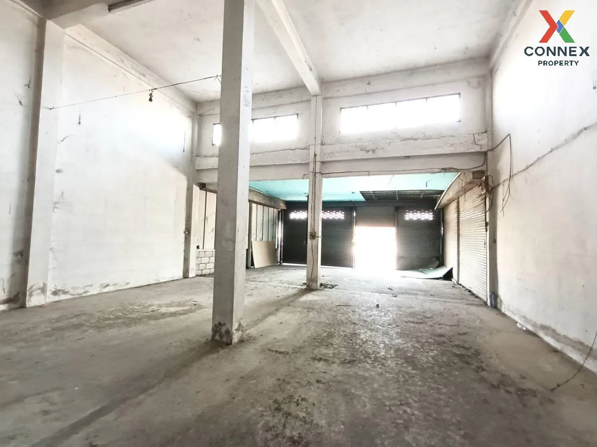 ขายอาคารพาณิชย์ 2 คูหา ติดถนนแสงชูโต  ลาภอนันต์ บ้านโป่ง หน้ากว้า