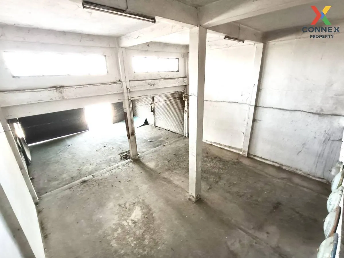 ขายอาคารพาณิชย์ 2 คูหา ติดถนนแสงชูโต  ลาภอนันต์ บ้านโป่ง หน้ากว้า