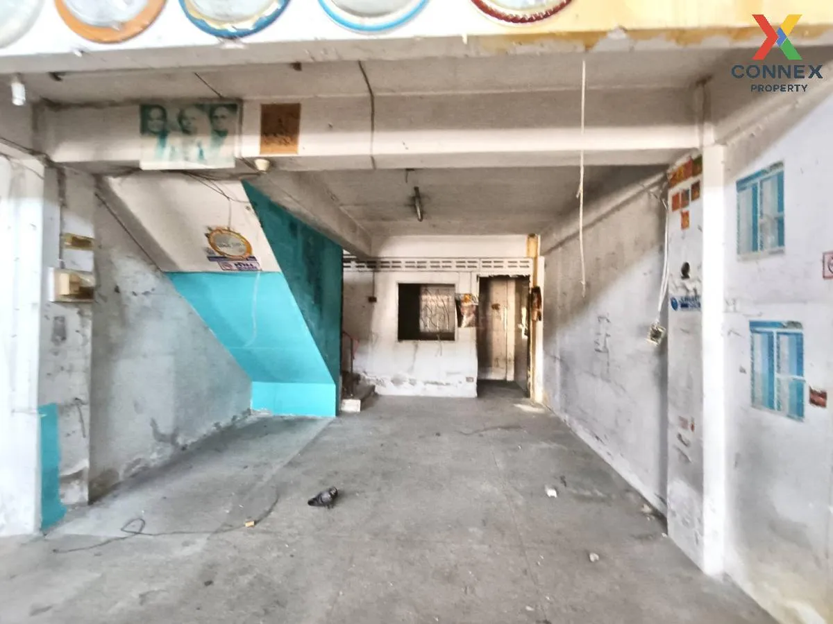 ขายอาคารพาณิชย์ 2 คูหา ติดถนนแสงชูโต  ลาภอนันต์ บ้านโป่ง หน้ากว้า