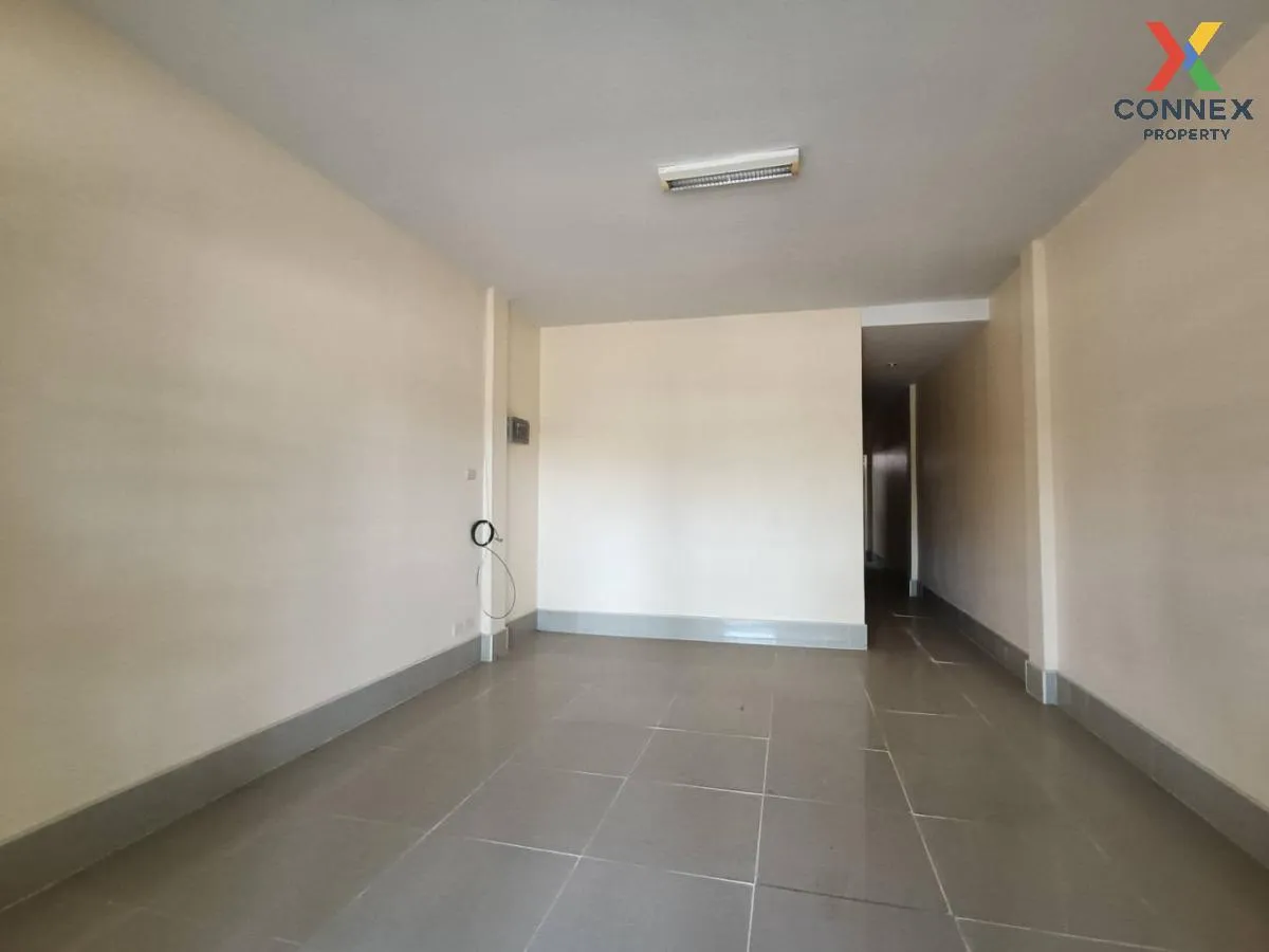 For Sale Petchlada Pranburi , wide frontage , Wang Phong , Pran B