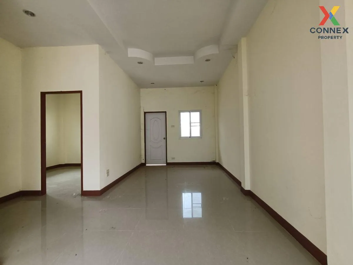 For Sale Twin house Petchlada Pranburi , wide frontage , Wang Pho For Sale Twin house Petchlada Pranburi , wide frontage , Wang Pho