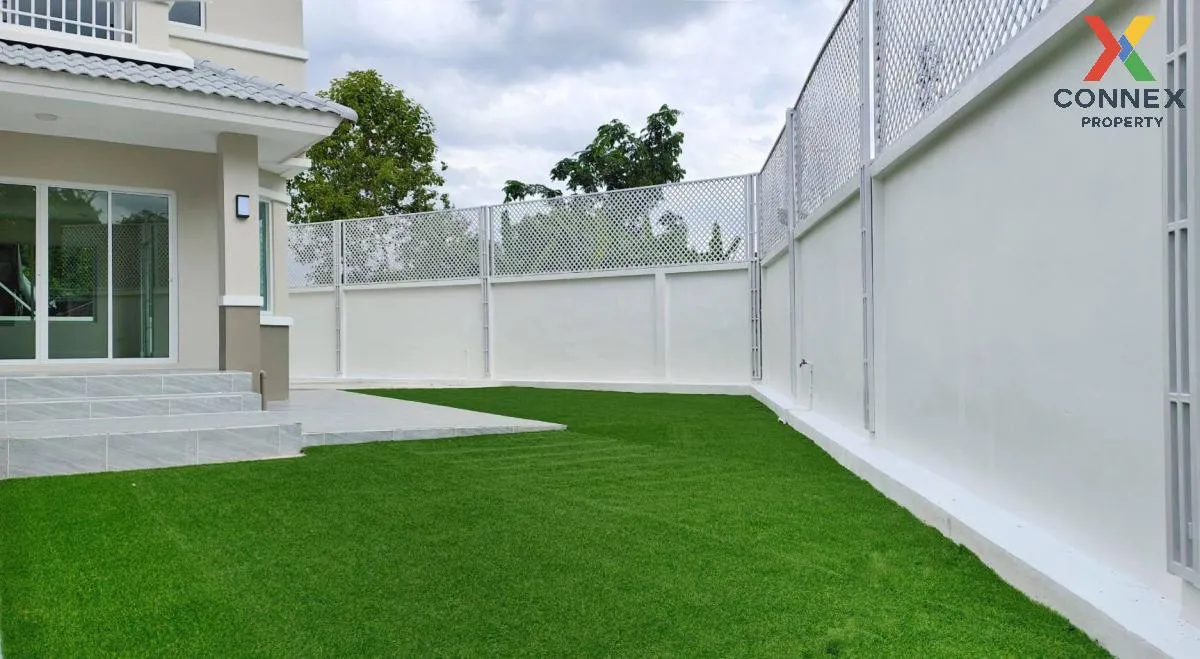 For Sale House , Chaiyaphruek 1 Tiwanon - Ratchaphruek , corner u