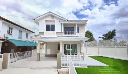 For Sale House , Chaiyaphruek 1 Tiwanon - Ratchaphruek , corner unit , newly renovated , Bang Khu Wat , Mueang Pathum Thani , Pathum Thani , CX-120285