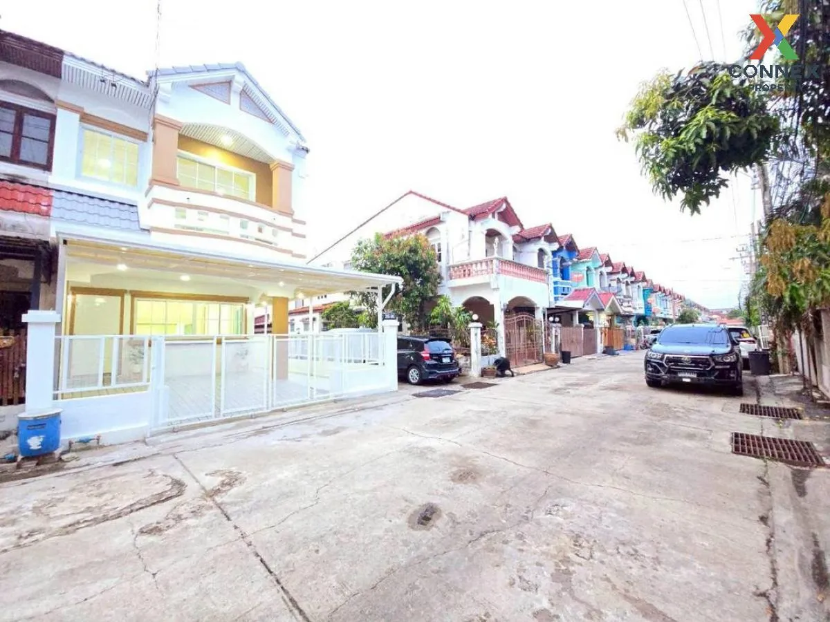 For Sale Townhouse/Townhome  , Nanthana Garden Tha It , newly ren For Sale Townhouse/Townhome  , Nanthana Garden Tha It , newly ren 3