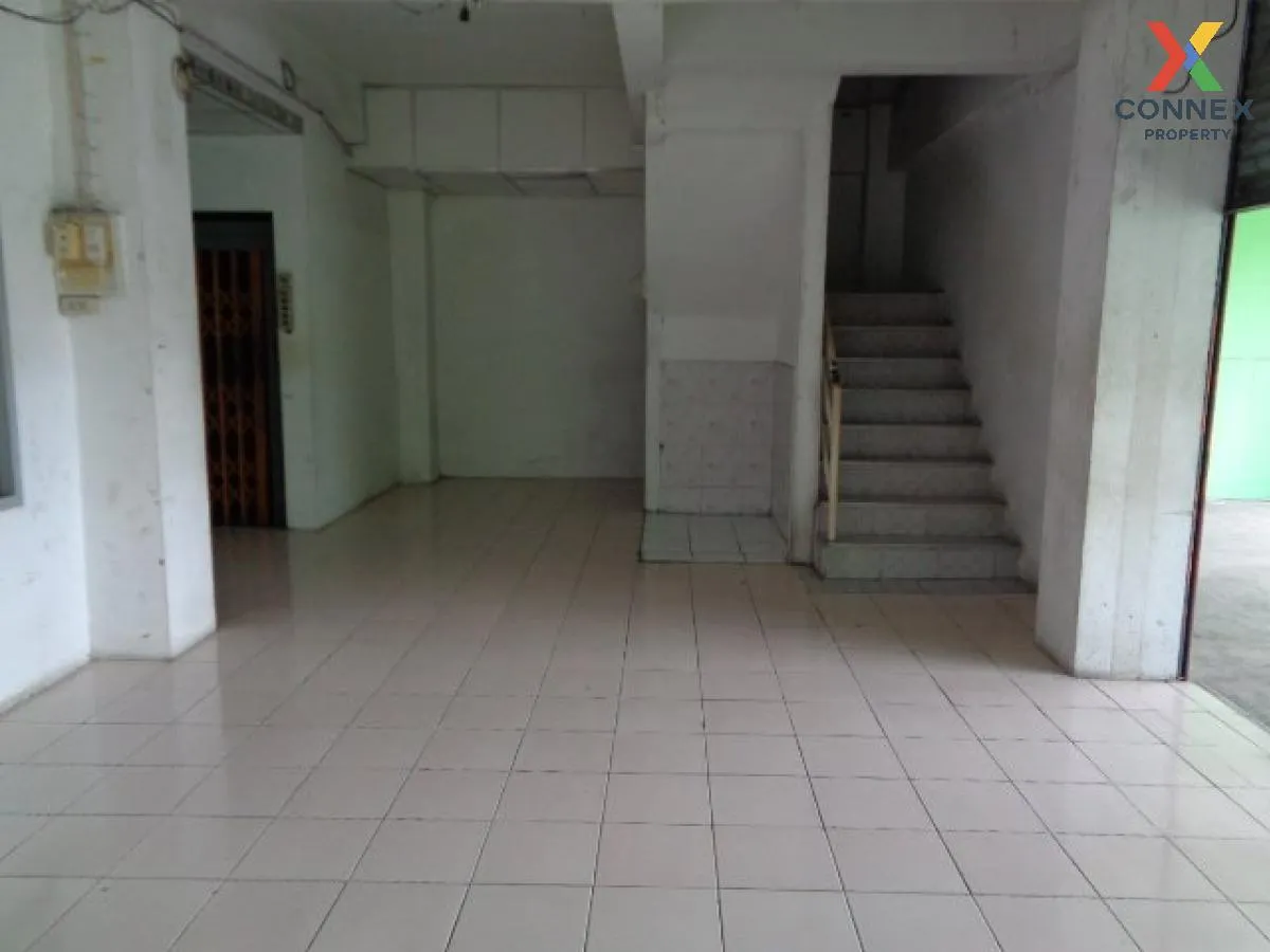 ขายอาคาร โกดังสินค้า 4 ชั้น เมืองสมุทรปราการ ในคลองบางปลากด เมือง 2