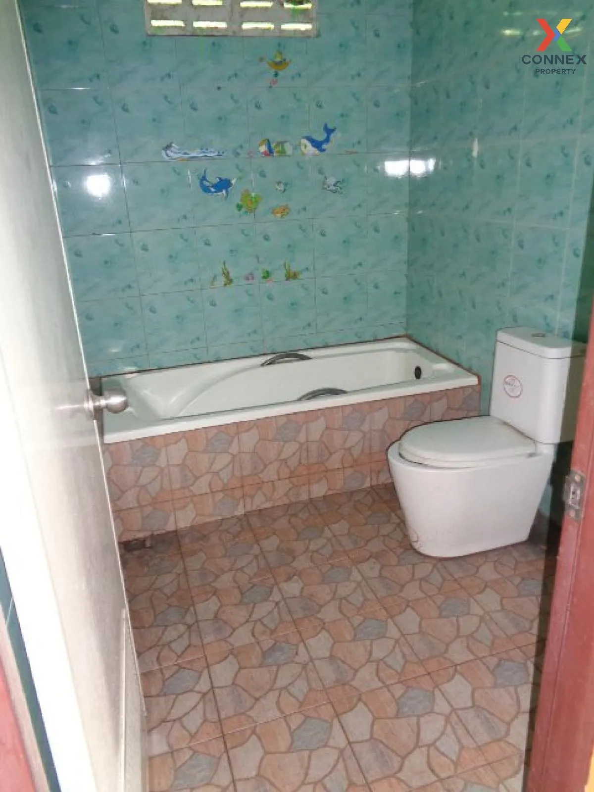 ขายอาคาร โกดังสินค้า 4 ชั้น เมืองสมุทรปราการ ในคลองบางปลากด เมือง