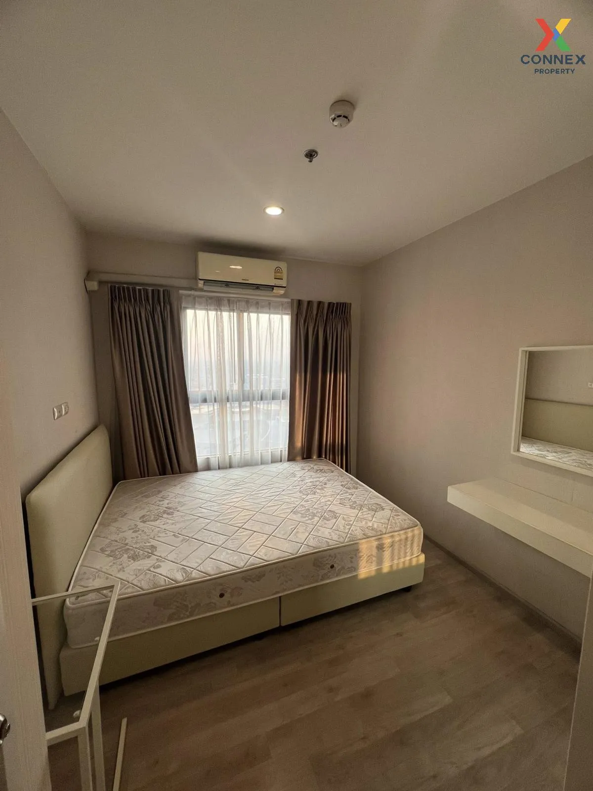 For Rent Condo , Plum Condo Central Station , MRT-Sam Yaek Bang Y For Rent Condo , Plum Condo Central Station , MRT-Sam Yaek Bang Y