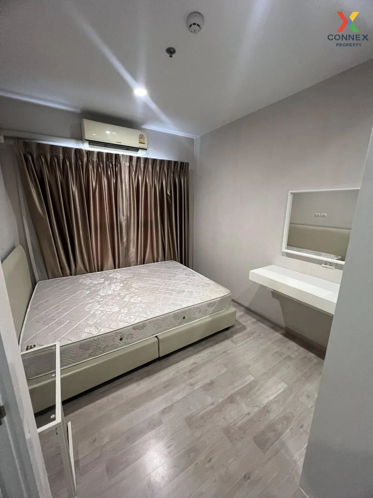 For Rent Condo , Plum Condo Central Station , MRT-Sam Yaek Bang Y For Rent Condo , Plum Condo Central Station , MRT-Sam Yaek Bang Y