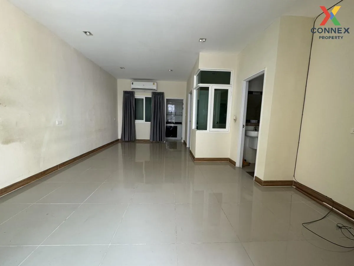 For Sale Townhouse/Townhome  , Golden Town Srinakarin-Sukhumvit ,