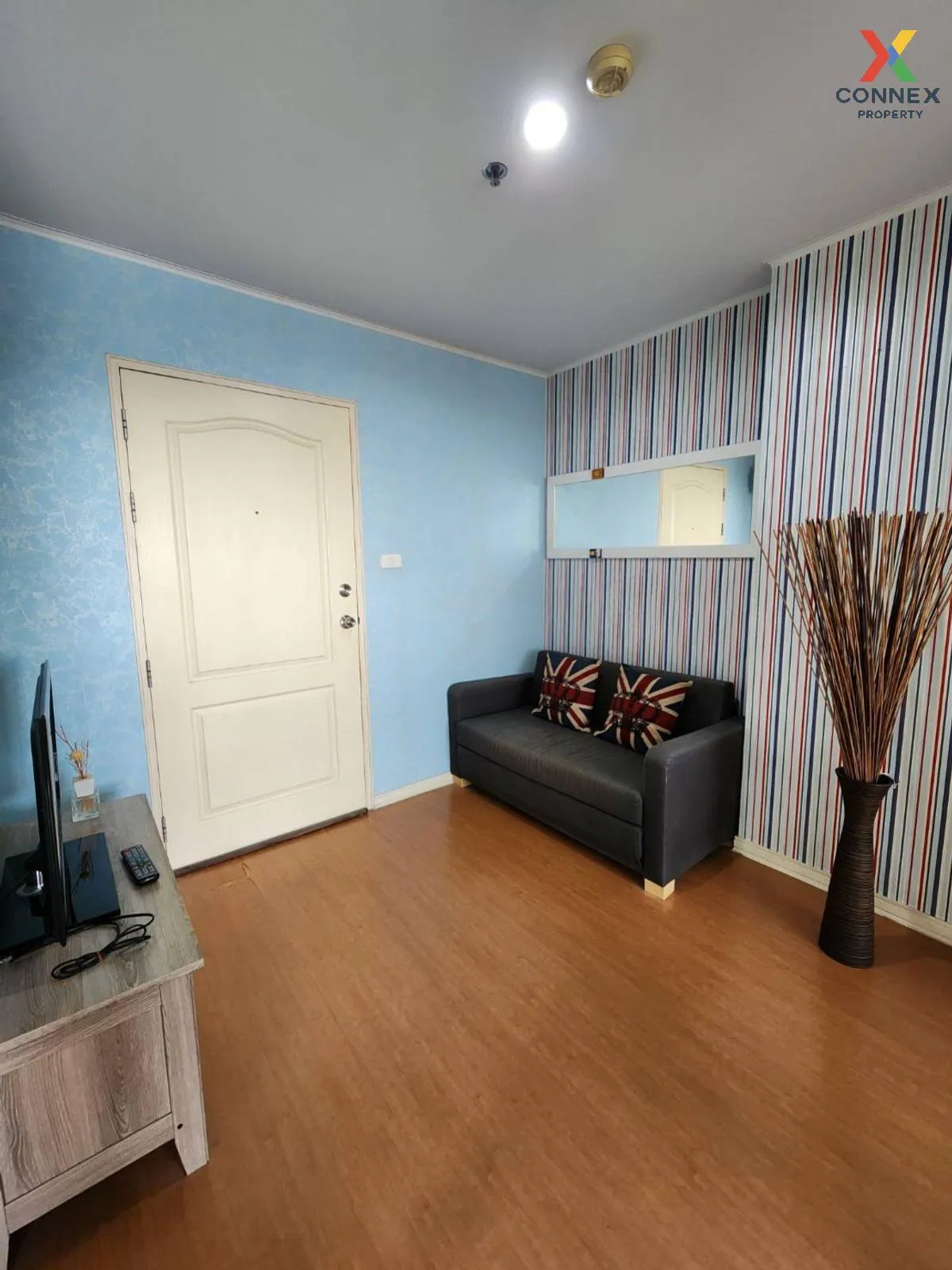 เช่าคอนโด  ลุมพินี คอนโดทาวน์ รามอินทรา - นวมินทร์ คันนายาว เขต ค 1