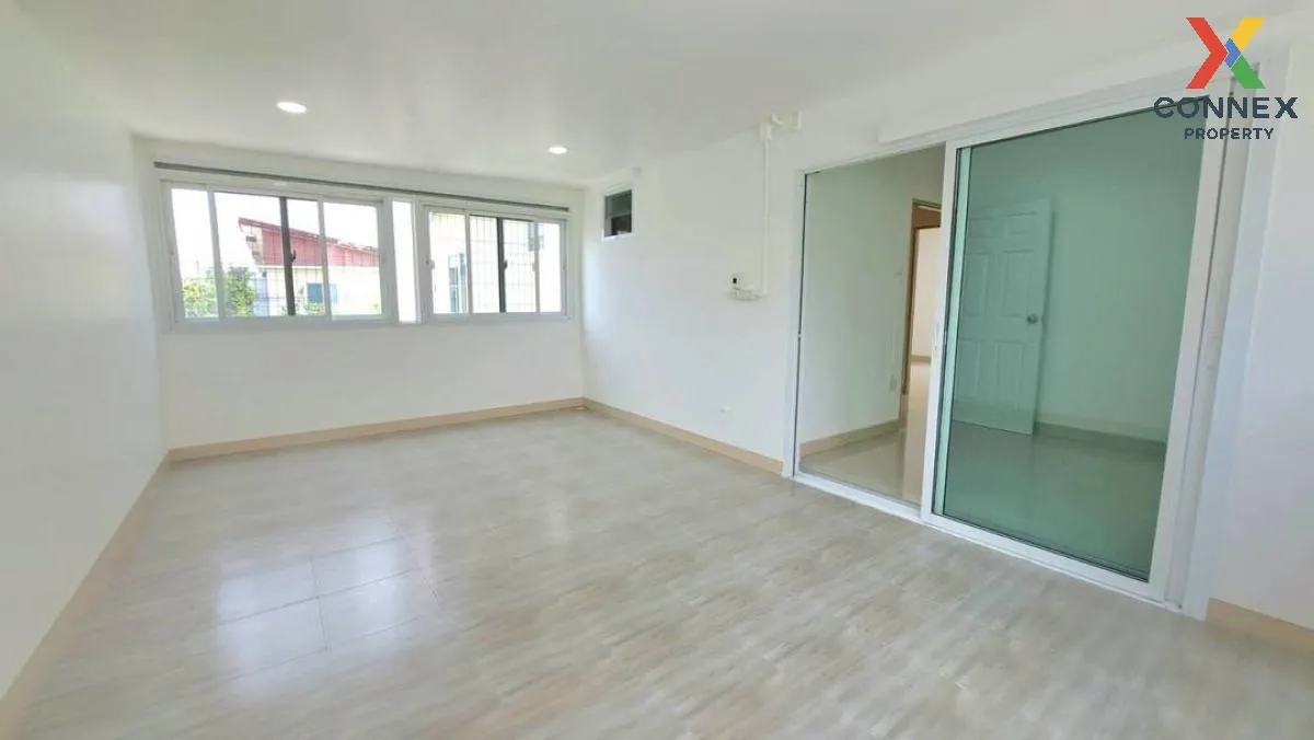 ขายทาวน์เฮ้าส์/ทาวน์โฮม  บัวทองธานี รีโนเวทใหม่ บางบัวทอง บางบัวท