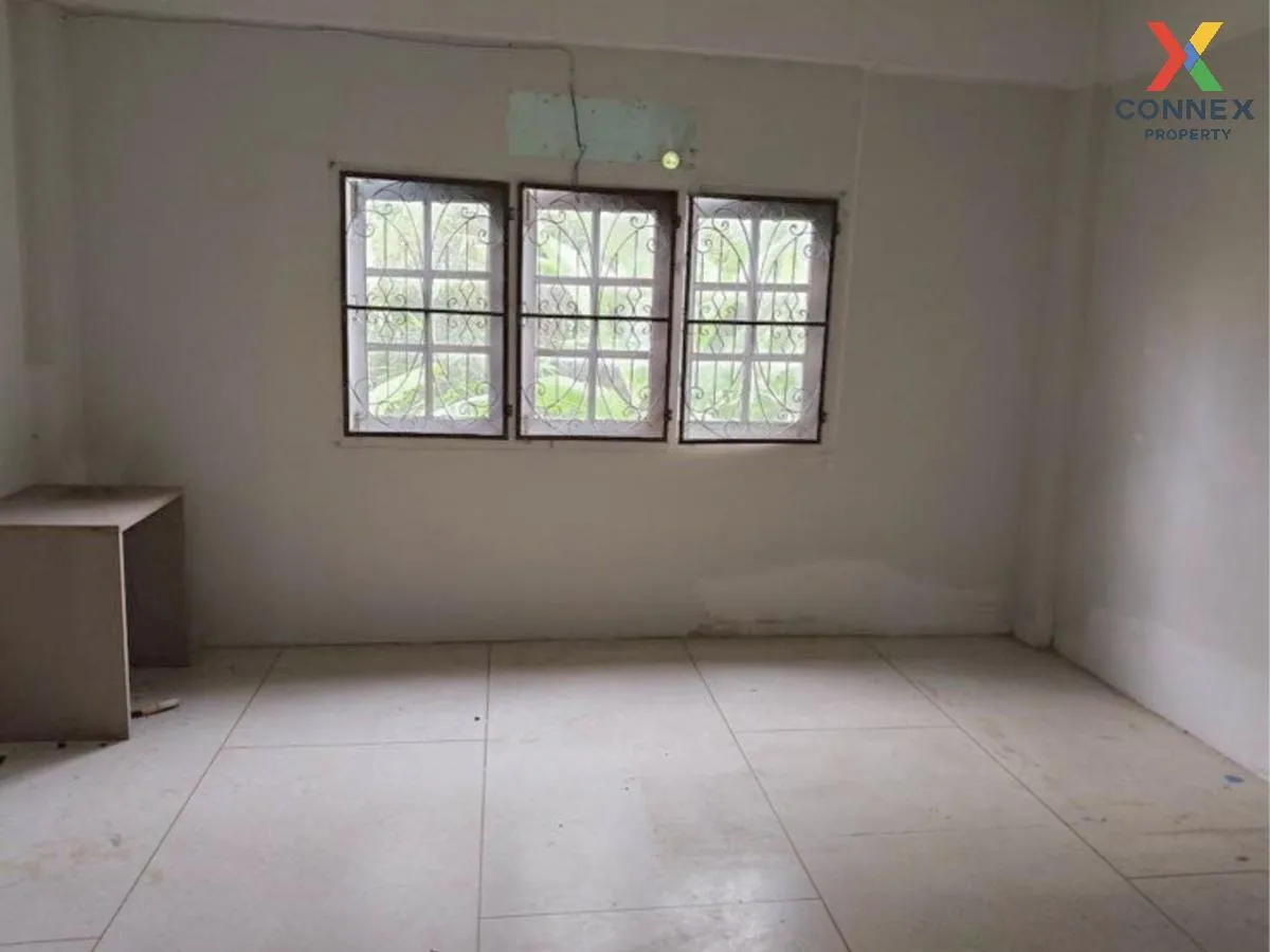 For Sale Commercial Building , Baan JaoPraya Villa , Salathammaso