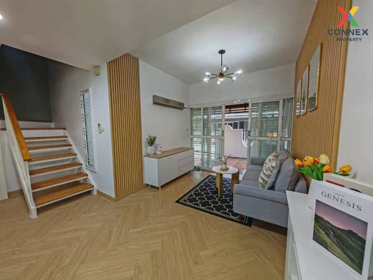 For Sale Townhouse/Townhome  , The Color Phase 5 , newly renovate