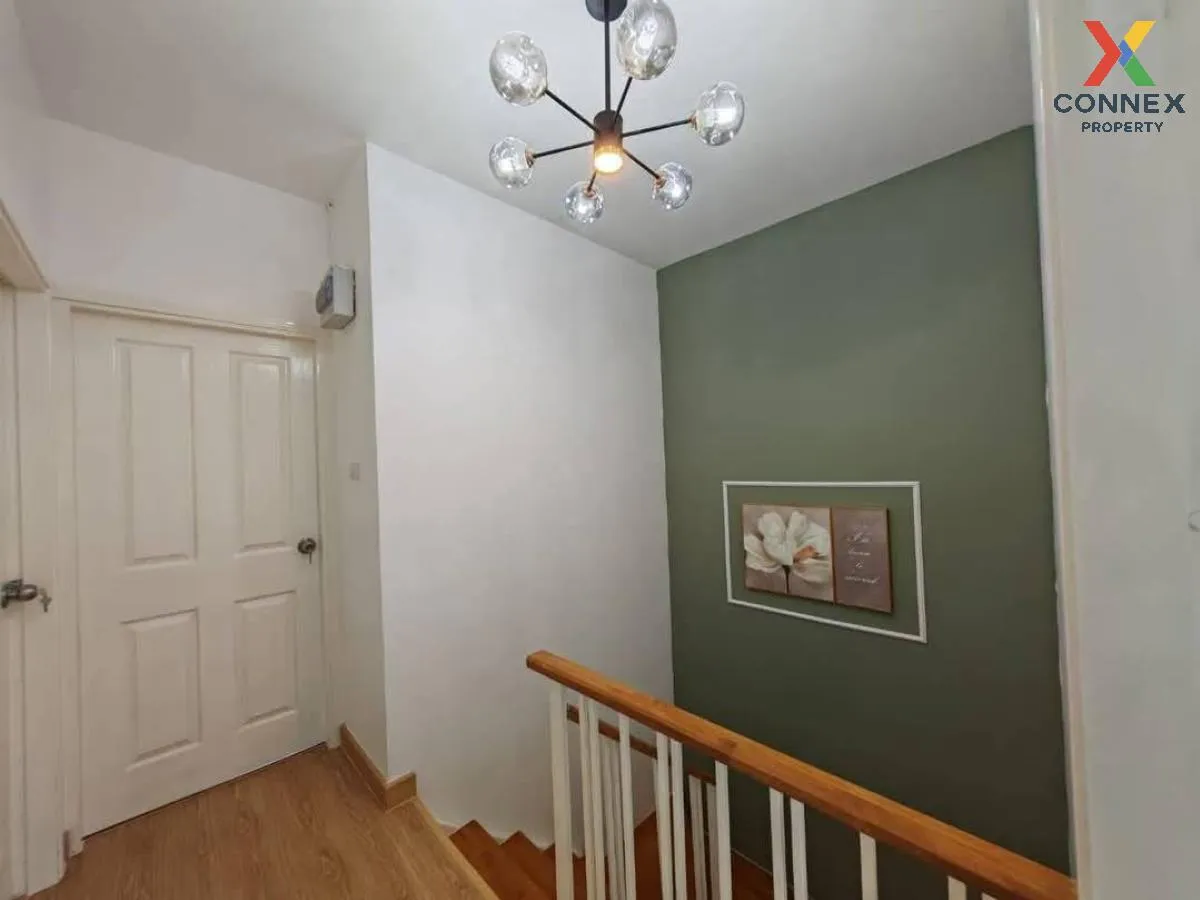 For Sale Townhouse/Townhome  , The Color Phase 5 , newly renovate