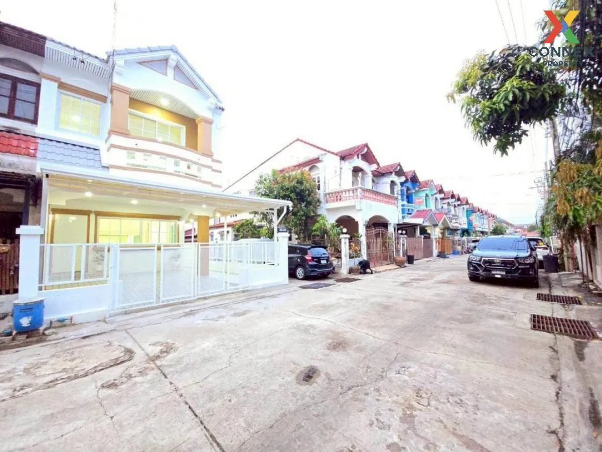 ขายทาวน์เฮ้าส์/ทาวน์โฮม  นันทนาการ์เด้น 1 ห้องมุม รีโนเวทใหม่ MRT