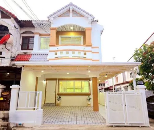 ขายทาวน์เฮ้าส์/ทาวน์โฮม  นันทนาการ์เด้น 1 ห้องมุม รีโนเวทใหม่ MRT-บางรักน้อยท่าอิฐ บางรักน้อย เมืองนนทบุรี นนทบุรี CX-120454