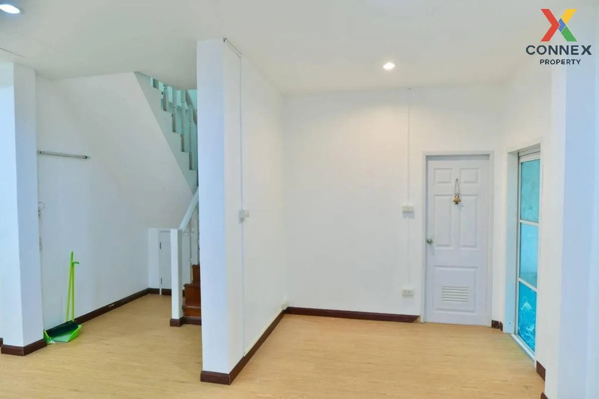 ขายทาวน์เฮ้าส์/ทาวน์โฮม  ลัลลี่ วิลล์ ศรีนครินทร์ - เทพารักษ์ แพร 4