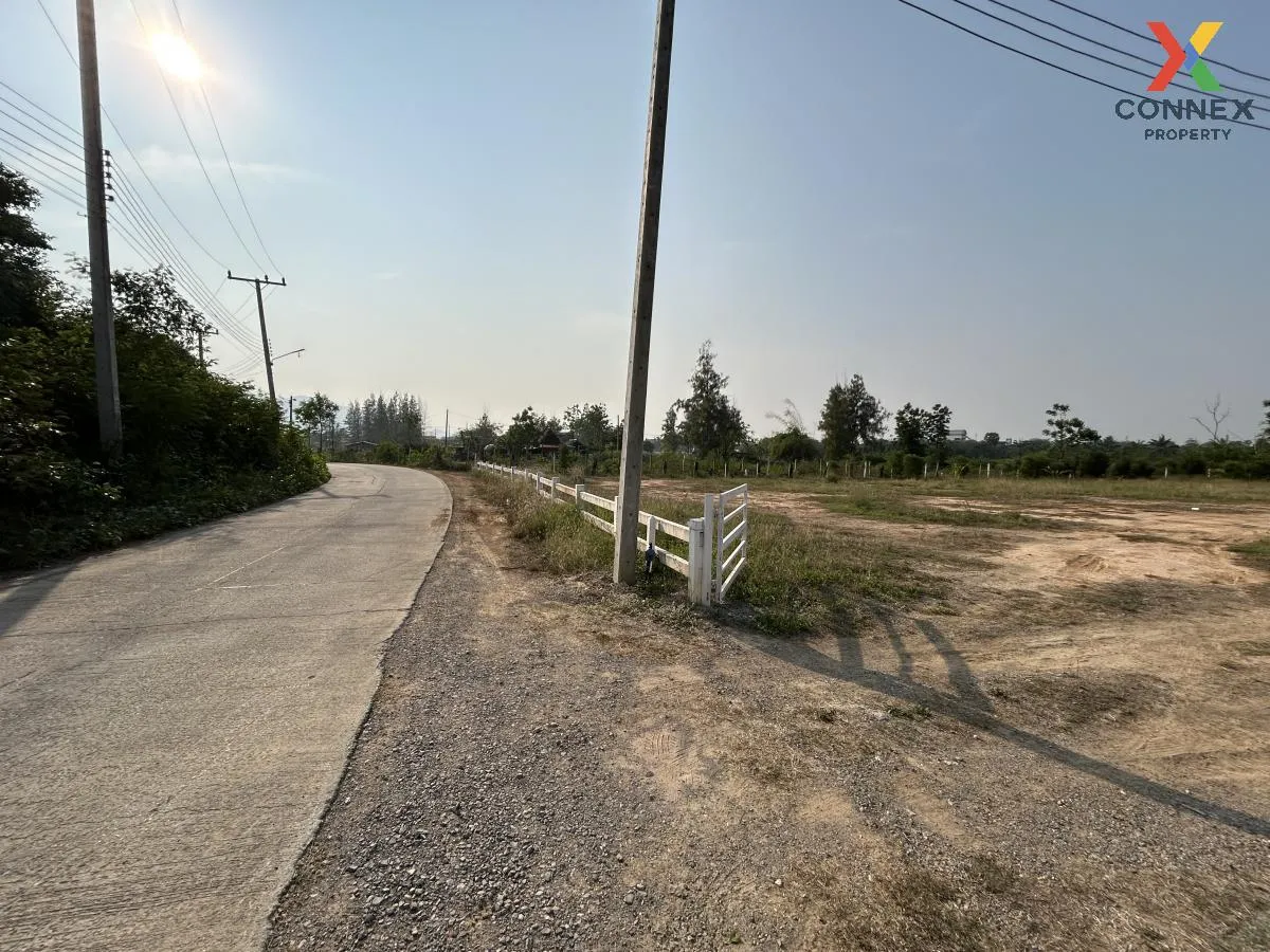 For Sale Land for sale for building a house, Khao Noi , Pran Buri For Sale Land for sale for building a house, Khao Noi , Pran Buri