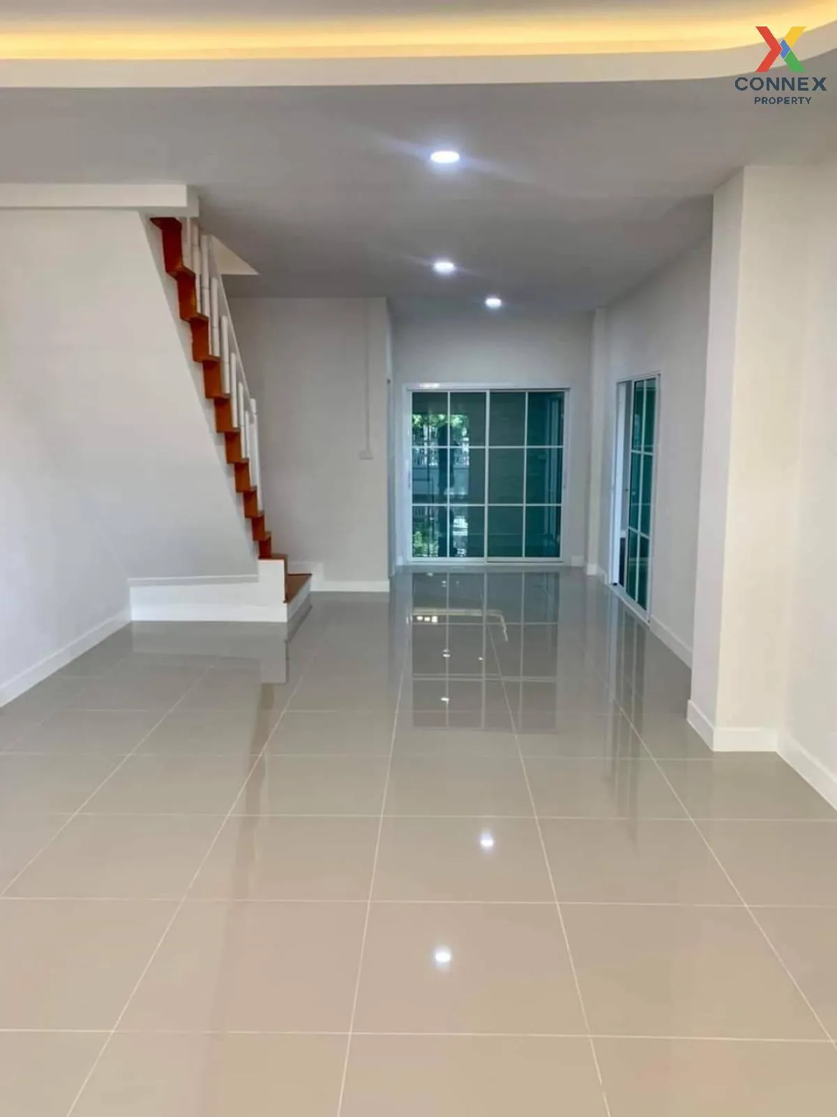 ขายทาวน์เฮ้าส์/ทาวน์โฮม  ลัลลี่วิลล์ ลำลูกกาคลอง 3 หน้ากว้าง รีโน