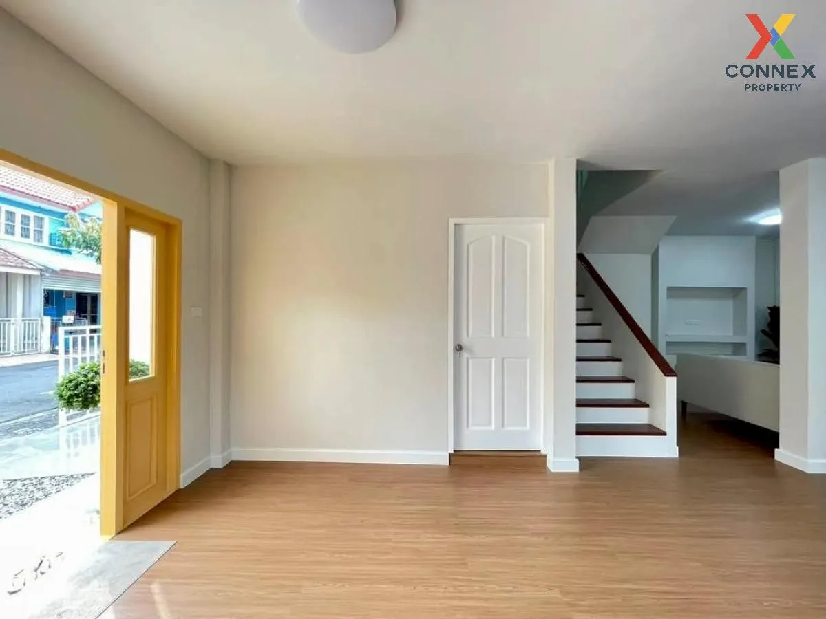 ขายทาวน์เฮ้าส์/ทาวน์โฮม  บ้านเปี่ยมสุข 2  ห้องมุม รีโนเวทใหม่ บาง 2