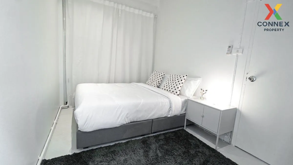 For Rent 2 - storey townhouse in Soi Thara Rom 2 Thonglor Bangkok